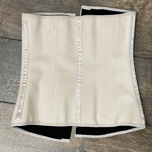 Ann Chery Women's Faja Clasica Waist Cincher size small/32 - Picture 6 of 9